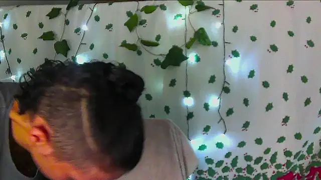 Snapshot of Crxxxsh chatting on September 22, 2025, 11:55 pm Crxxxsh online show from September 22, 2025, 11:55 pm