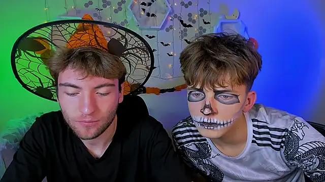 travis wolf  online show from October 23, 2025, 6:39 pm