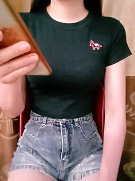 CherryBeii online show from August 5, 2026, 10:37 pm
