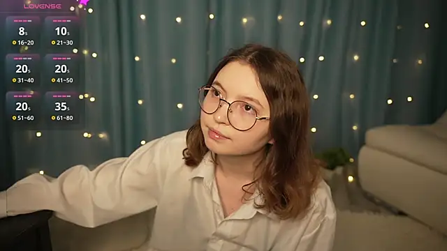 Ruminelle online show from September 23, 2025, 1:51 pm