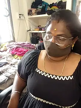 Tamil Kavitha10 online show from June 18, 2026, 6:45 am