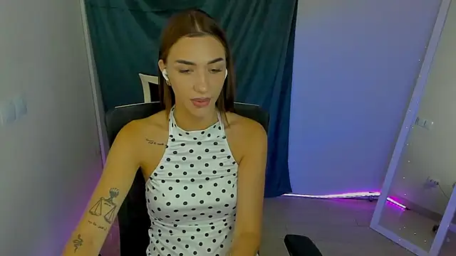 Bella Night4 online show from July 17, 2026, 7:05 am