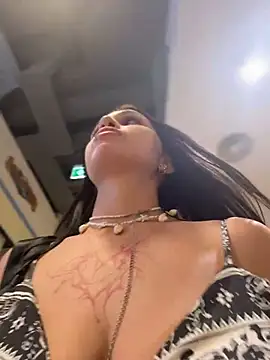 Snapshot of VendiMur chatting on February 20, 2026, 6:19 am VendiMur online show from February 20, 2026, 6:19 am