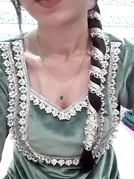 siya rani67 online show from February 19, 2026, 6:32 am