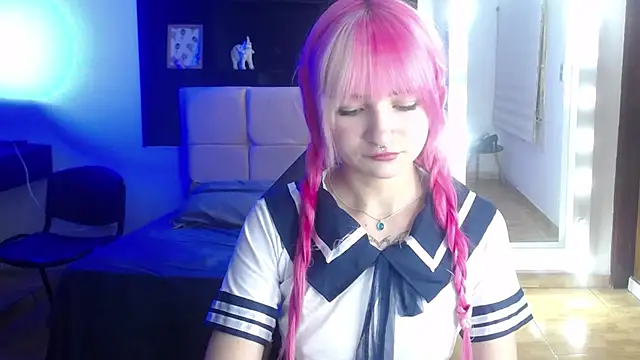  Charlotte Collins  online show from July 28, 2026, 4:39 pm