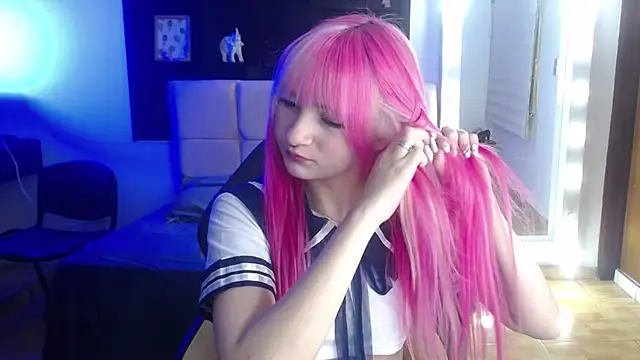  Charlotte Collins  online show from July 28, 2026, 3:54 pm
