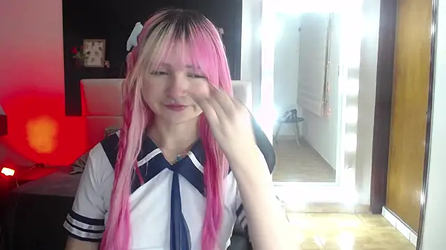  Charlotte Collins  online show from July 8, 2026, 4:51 pm