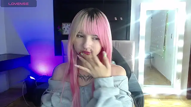  Charlotte Collins  online show from June 27, 2026, 3:29 pm