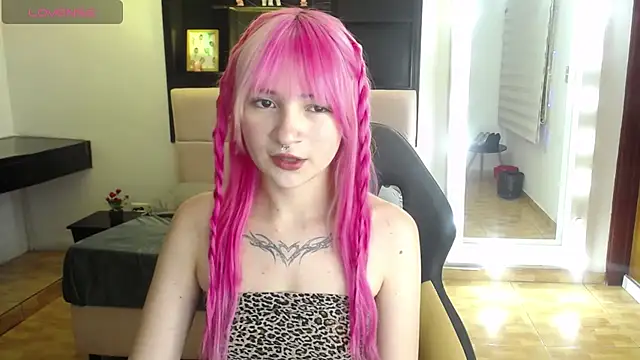  Charlotte Collins  online show from August 1, 2026, 5:22 pm