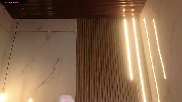  Charlotte Collins  online show from March 20, 2026, 2:40 pm