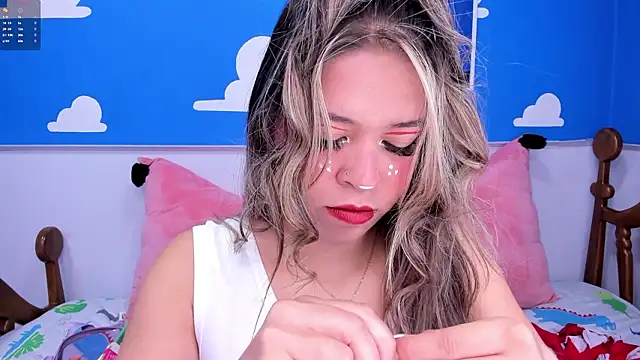 Snapshot of miss__evolet chatting on March 4, 2026, 11:07 am miss evolet online show from March 4, 2026, 11:07 am