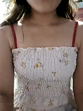 mymy06 online show from November 6, 2025, 10:25 pm