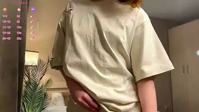 exposed lizzy online show from September 18, 2025, 8:56 pm