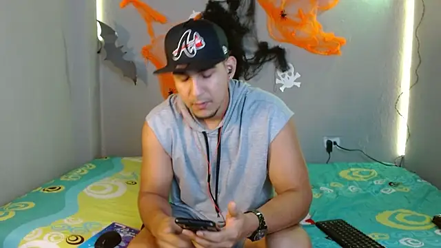 massimo vidal  online show from October 27, 2025, 2:51 pm