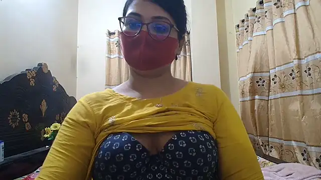 Elena cruz5 online show from June 7, 2026, 4:56 pm