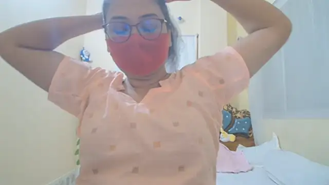Snapshot of Elena_cruz5 chatting on July 28, 2026, 12:48 pm Elena cruz5 online show from July 28, 2026, 12:48 pm
