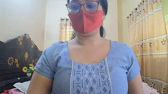 Snapshot of Elena_cruz5 chatting on June 29, 2026, 11:10 am Elena cruz5 online show from June 29, 2026, 11:10 am