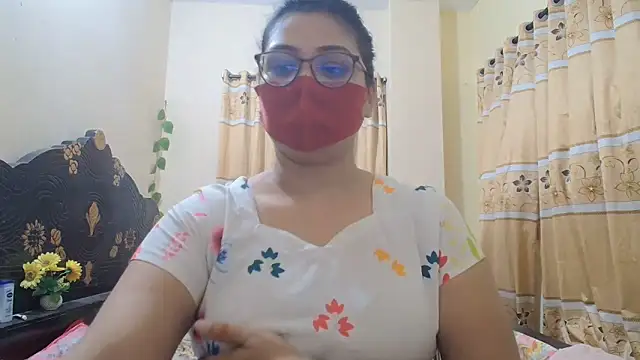 Elena cruz5 online show from June 4, 2026, 4:11 pm