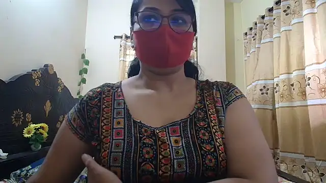 Elena cruz5 online show from April 29, 2026, 5:55 am