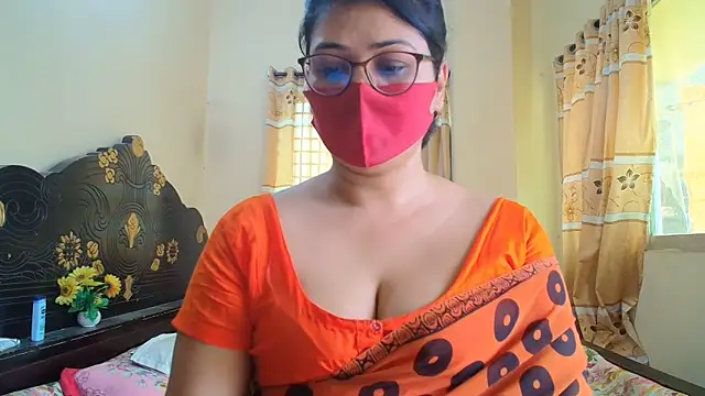 Elena cruz5 online show from June 6, 2026, 4:07 am