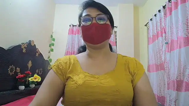 Elena cruz5 online show from February 28, 2026, 6:29 pm