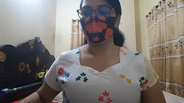 Snapshot of Elena_cruz5 chatting on July 11, 2026, 5:24 pm Elena cruz5 online show from July 11, 2026, 5:24 pm