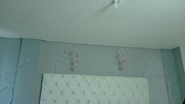 Emma visconti online show from September 30, 2025, 12:33 pm