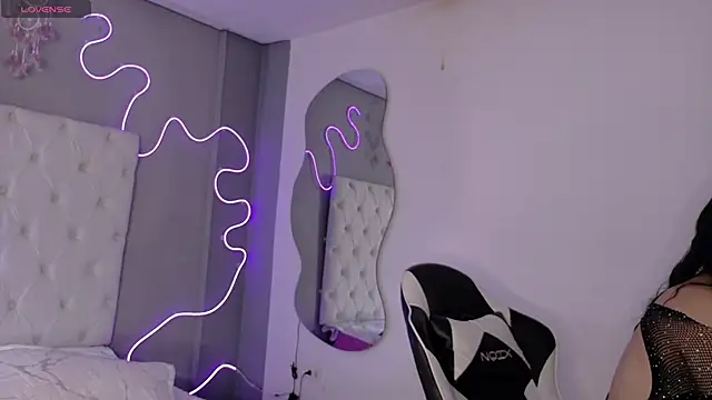 Emma visconti online show from January 13, 2026, 12:42 pm