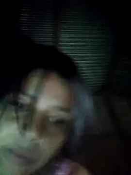 Snapshot of SaraBust chatting on April 4, 2026, 3:35 am SaraBust online show from April 4, 2026, 3:35 am