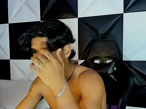 bull cam online show from September 20, 2025, 5:29 pm