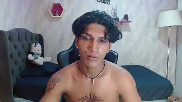 bull cam online show from September 24, 2025, 6:58 pm