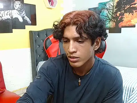 bull cam online show from December 19, 2025, 2:52 pm