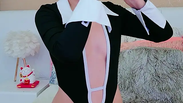 Snapshot of MiaDunoff chatting on March 7, 2026, 9:31 pm MiaDunoff online show from March 7, 2026, 9:31 pm