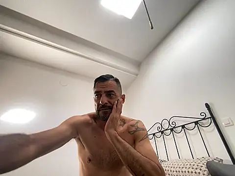 Snapshot of Asmodeo-6 chatting on April 1, 2026, 4:15 pm Asmodeo-6 online show from April 1, 2026, 4:15 pm