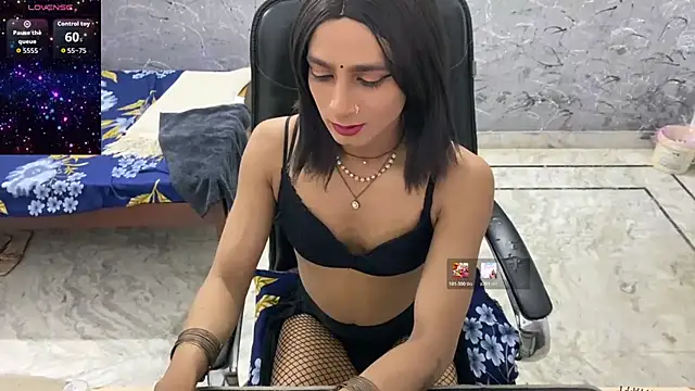 LuvLayla online show from July 21, 2026, 6:42 pm