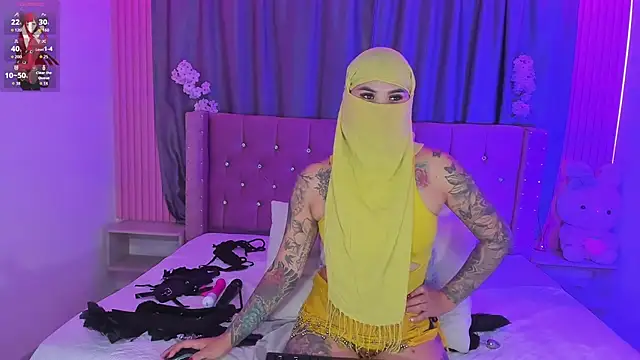 Nayla-Mouna online show from June 25, 2026, 7:52 pm