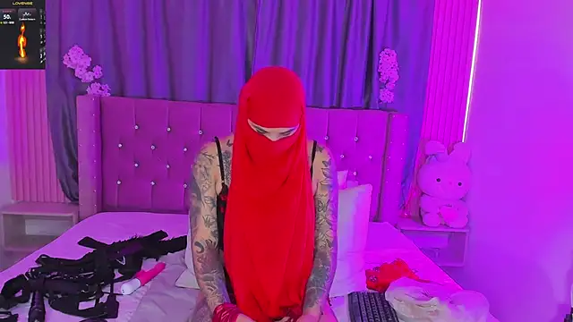 Nayla-Mouna online show from June 23, 2026, 7:34 pm