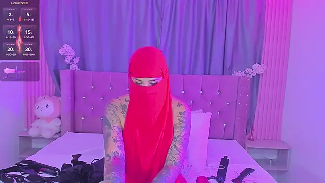 Nayla-Mouna online show from April 22, 2026, 7:59 am