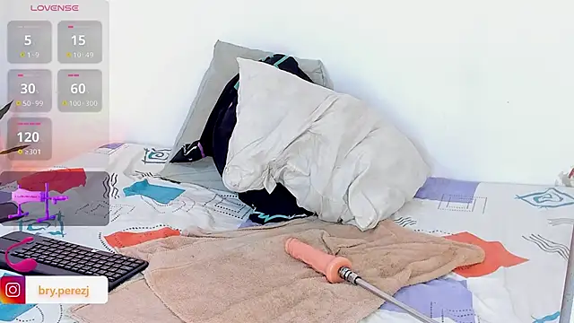 bryXonStorm online show from October 5, 2025, 2:13 am