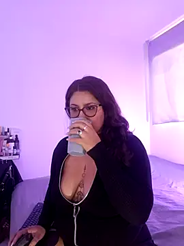 Vesper Vixen online show from November 24, 2025, 3:56 pm