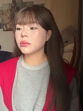 Snapshot of SarahBeii chatting on December 21, 2025, 3:30 am SarahBeii online show from December 21, 2025, 3:30 am