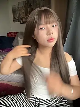 Snapshot of SarahBeii chatting on October 7, 2025, 4:02 am SarahBeii online show from October 7, 2025, 4:02 am