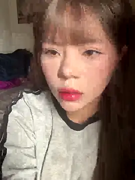 Snapshot of SarahBeii chatting on October 3, 2025, 4:14 am SarahBeii online show from October 3, 2025, 4:14 am