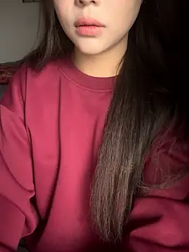 Snapshot of SarahBeii chatting on January 7, 2026, 4:17 am SarahBeii online show from January 7, 2026, 4:17 am