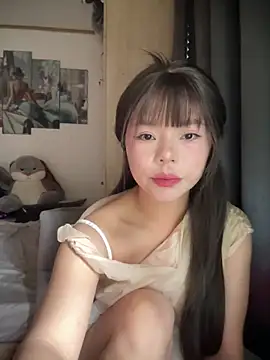 Snapshot of SarahBeii chatting on September 14, 2025, 4:24 am SarahBeii online show from September 14, 2025, 4:24 am