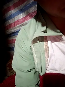 Snapshot of AnHa19 chatting on December 3, 2025, 10:31 pm AnHa19 online show from December 3, 2025, 10:31 pm