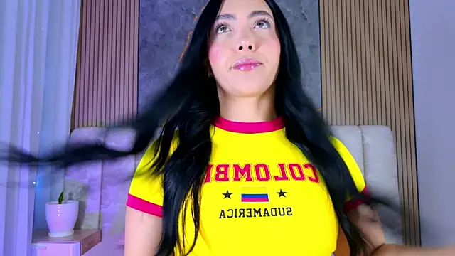 Snapshot of mia_scot chatting on June 17, 2026, 11:53 am mia scot online show from June 17, 2026, 11:53 am
