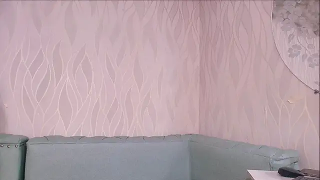 mia scot online show from October 12, 2025, 11:55 am