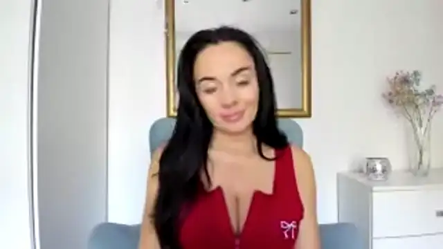 StellaSensual online show from June 12, 2026, 6:33 am