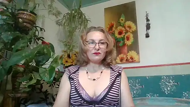 ZhannaLove480 online show from November 3, 2025, 7:57 am